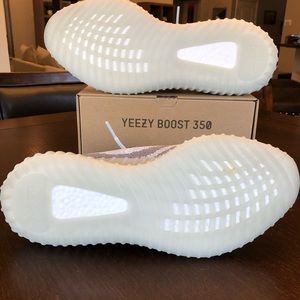 Yeezy Blue Tints size 13
